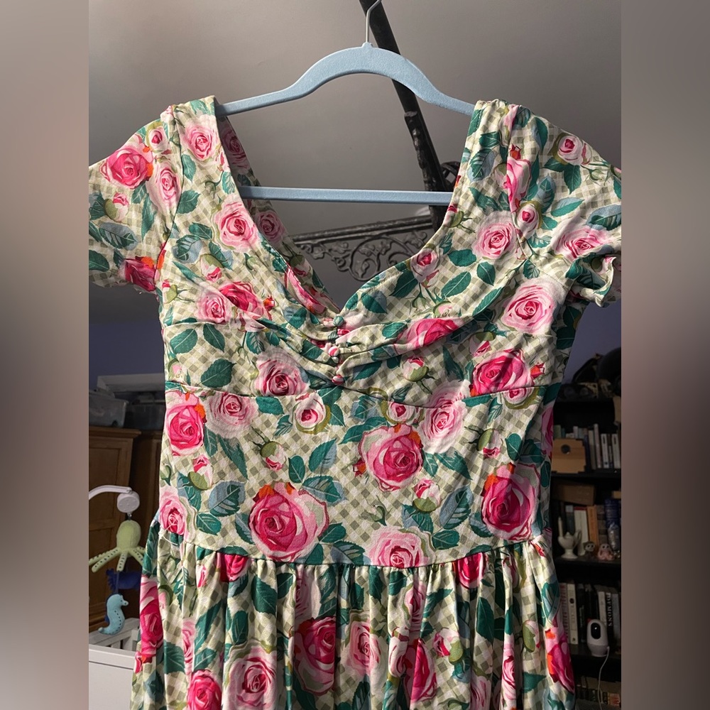 Beautiful Unique Vintage floral dress FINAL PRICE - Picture 2 of 3